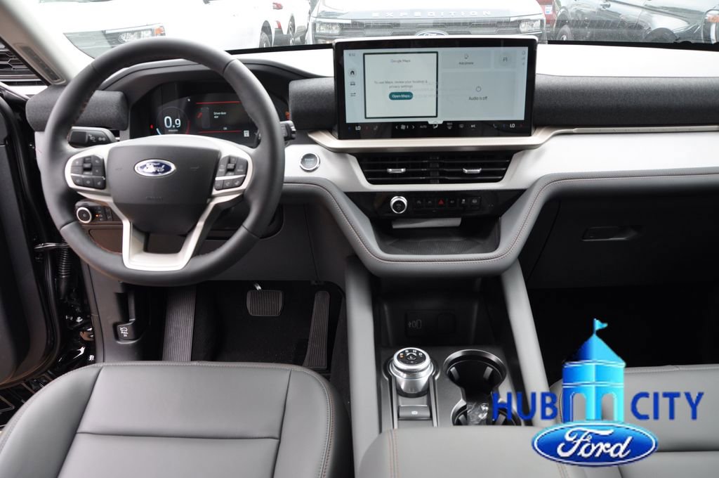 New 2026 Ford Explorer Active RWD image 12