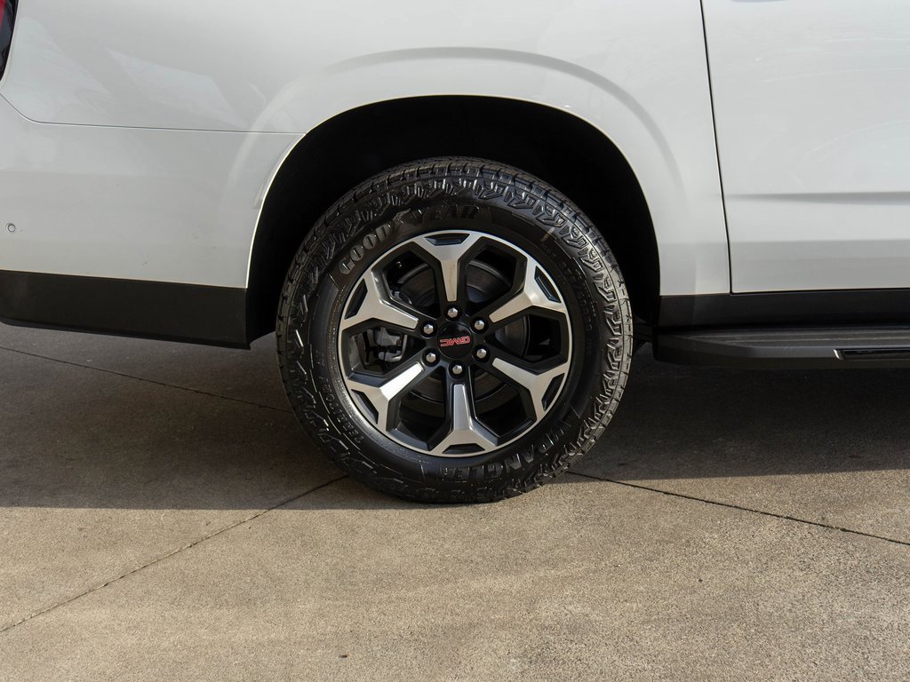 New 2026 GMC Yukon XL AT4 image 35