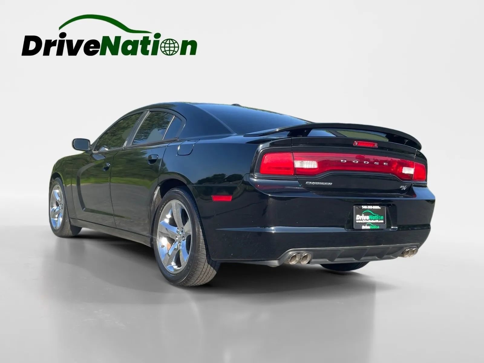 Used 2013 Dodge Charger R/T w/ Blacktop Pkg RWD image 3