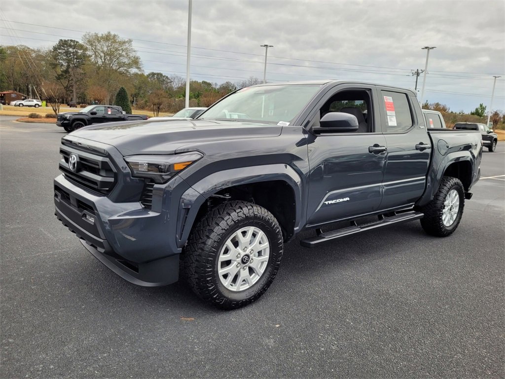 New 2025 Toyota Tacoma SR5 image 3