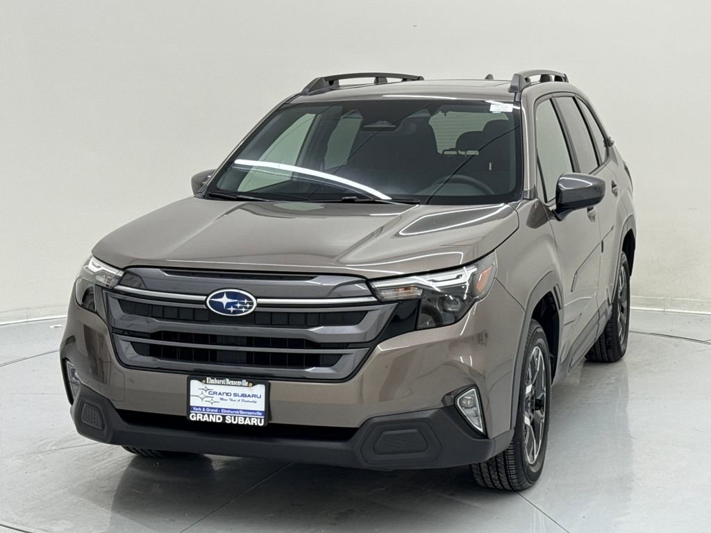 Used 2025 Subaru Forester Premium image 1