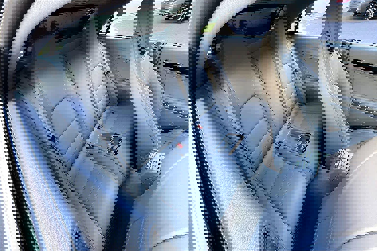 Used 2010 Mercedes-Benz E 350 Coupe image 17