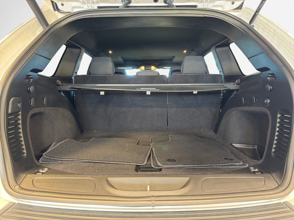 Used 2019 Jeep Grand Cherokee Laredo AWD/4WD image 25