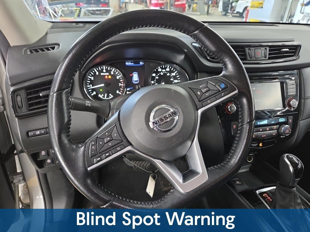 Used 2020 Nissan Rogue SV w/ Premium Package AWD/4WD image 8
