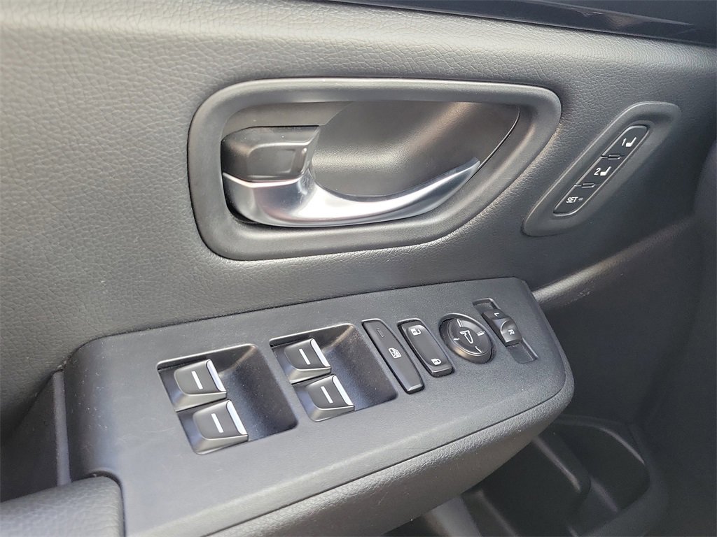 Used 2023 Honda Pilot Touring image 15