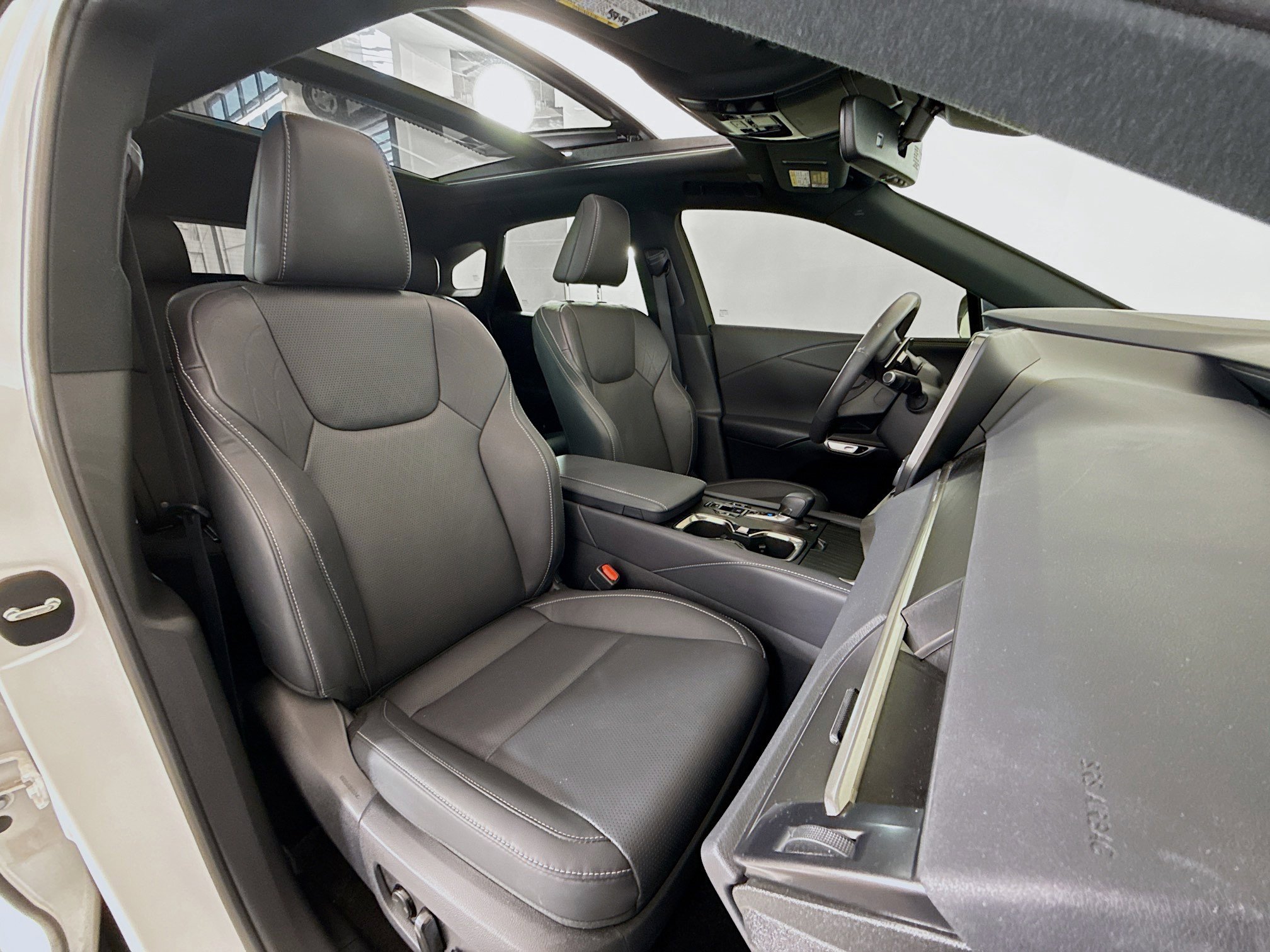 Used 2023 Lexus RX 350 w/ Accessory Package (Z1) image 26