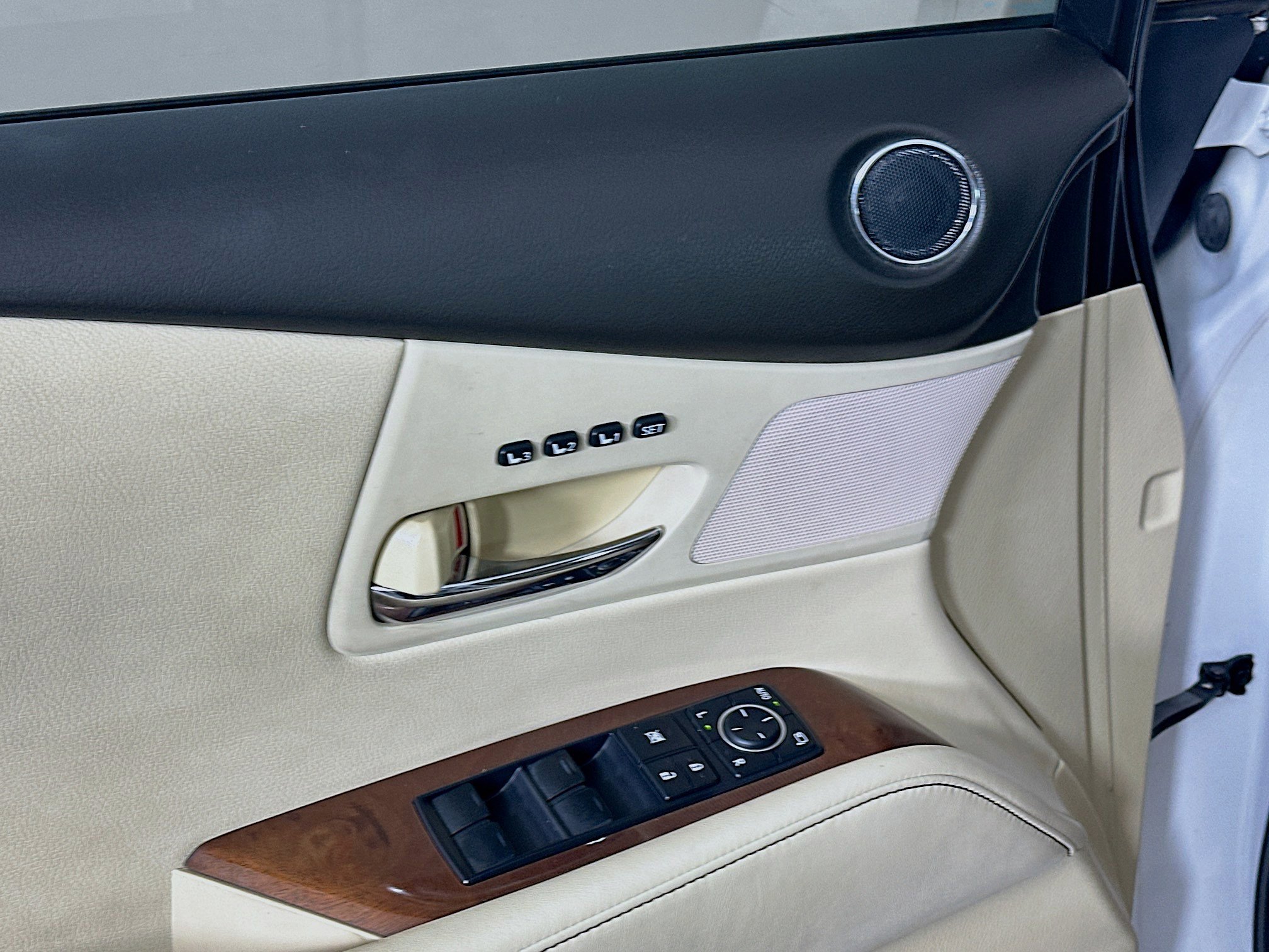 Used 2015 Lexus RX 350 2WD image 15