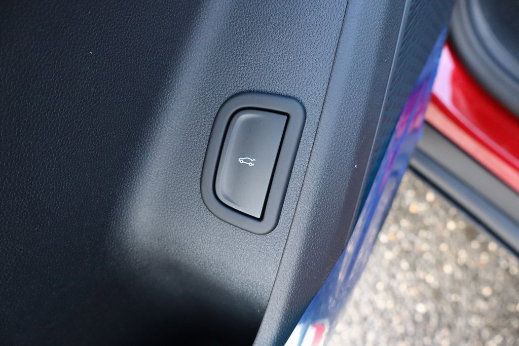 New 2026 Chevrolet Traverse LT w/ Driver Confidence Package image 17