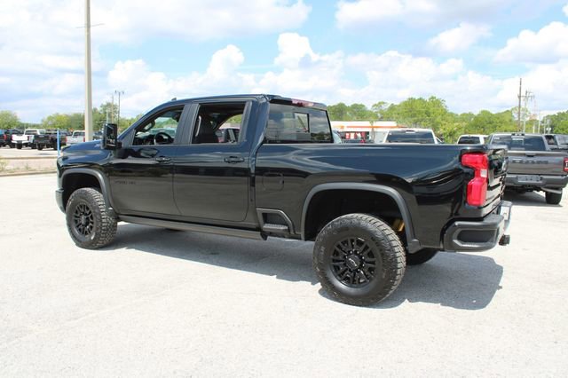Used 2024 Chevrolet Silverado 2500 ZR2 w/ Technology Package image 7