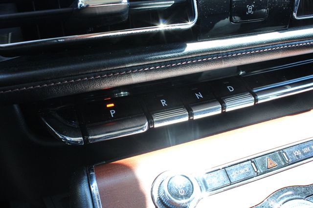 Used 2020 Lincoln Aviator Reserve w/ Equipment Group 201A AWD/4WD image 18