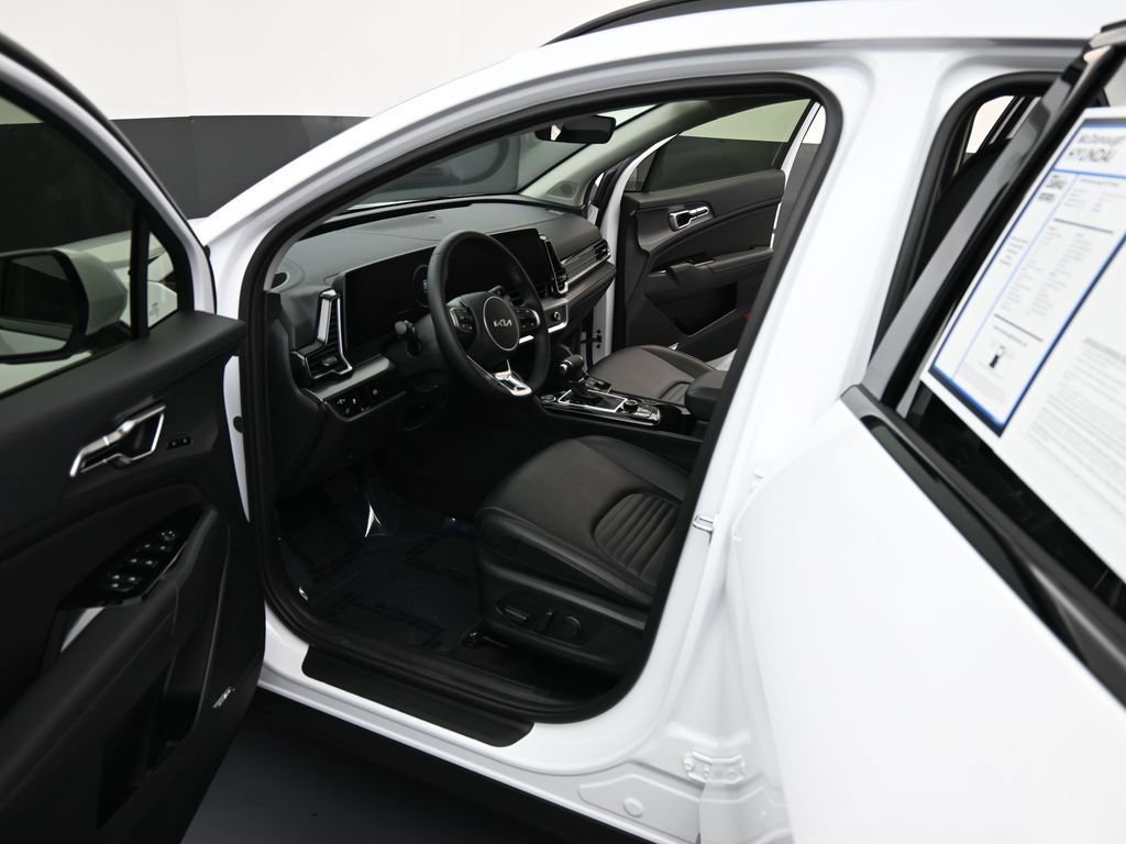 Used 2024 Kia Sportage SX image 12