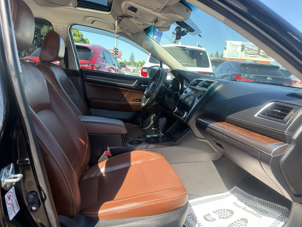 Used 2018 Subaru Outback 3.6R Touring AWD/4WD image 19