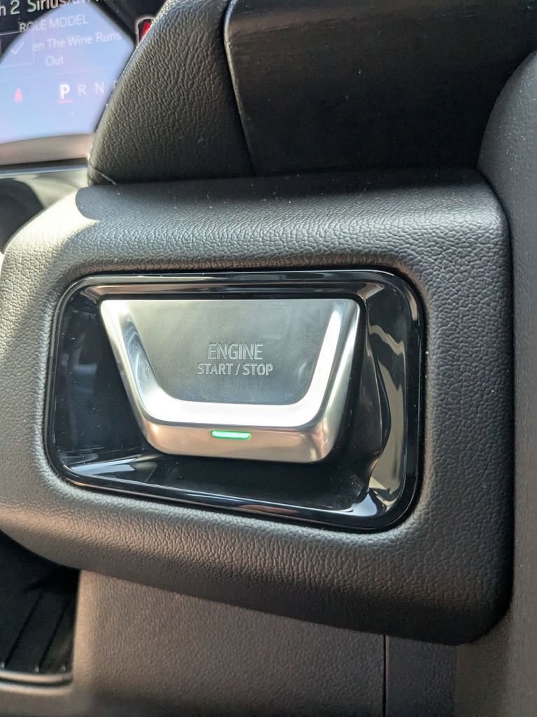 New 2025 GMC Yukon XL Denali w/ Sun & Power Step Package image 24