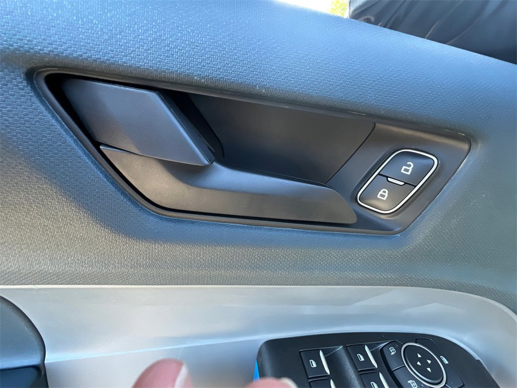 Used 2025 Ford Maverick Lobo image 12