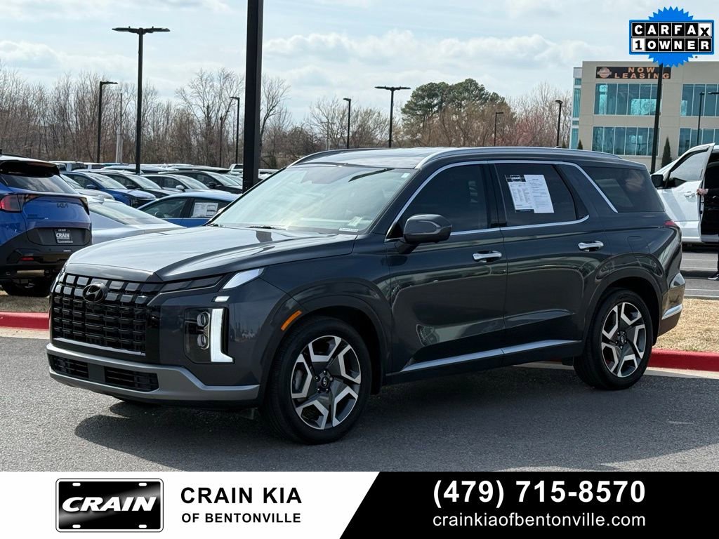Used 2025 Hyundai Palisade Limited image 3