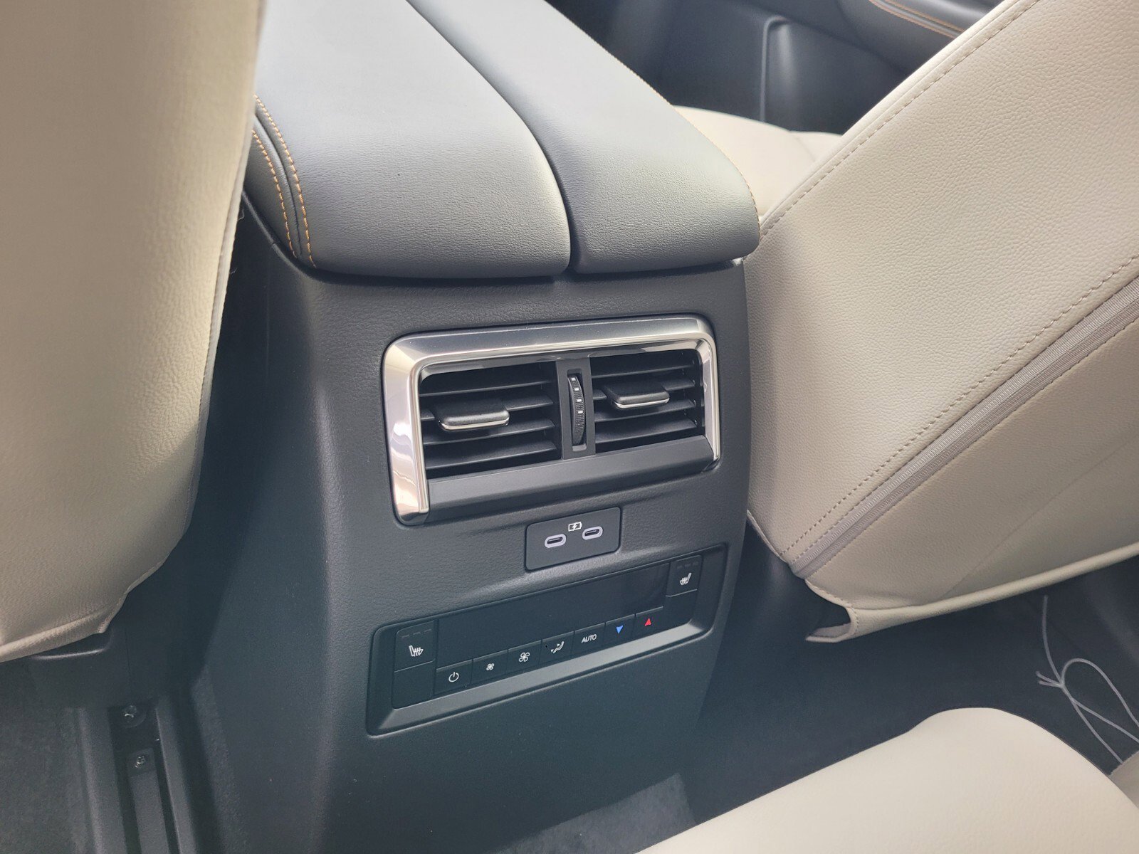 New 2026 MAZDA CX-90 3.3 Turbo w/ Preferred Package image 8