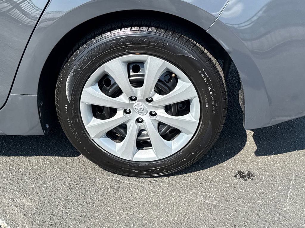 Used 2024 Toyota Corolla LE image 20