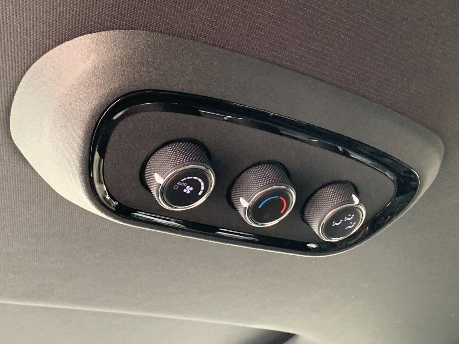 Used 2025 Dodge Durango R/T image 15