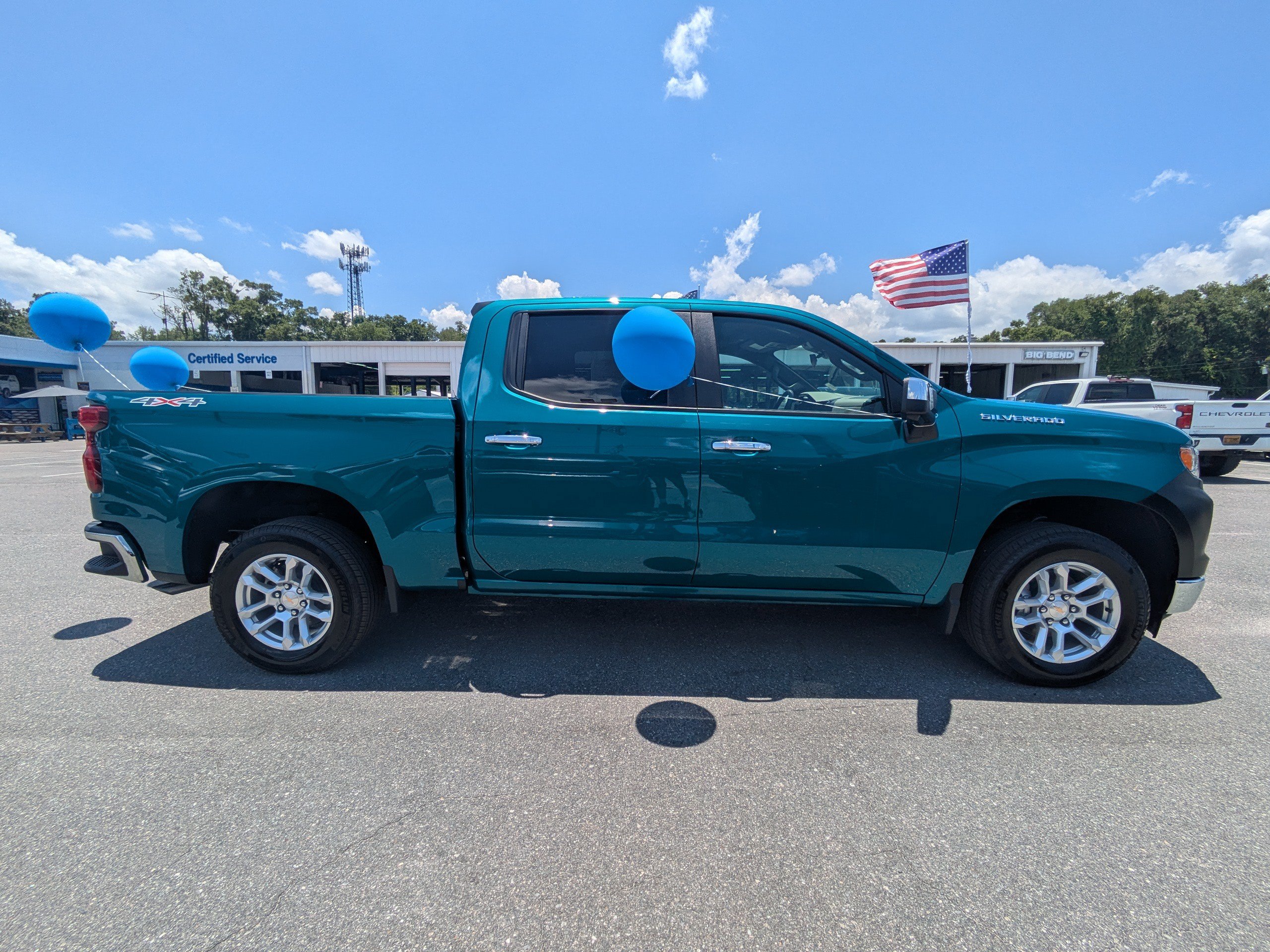 New 2026 Chevrolet Silverado 1500 LT w/ Safety Package AWD/4WD image 3