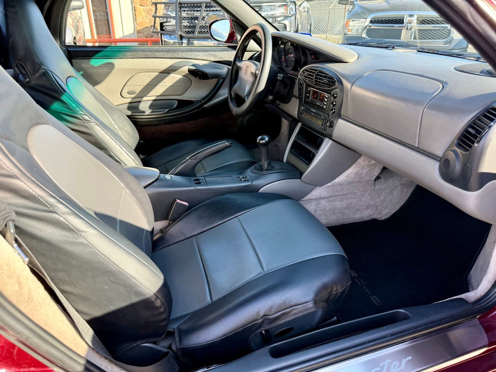 Used 1998 Porsche Boxster image 16