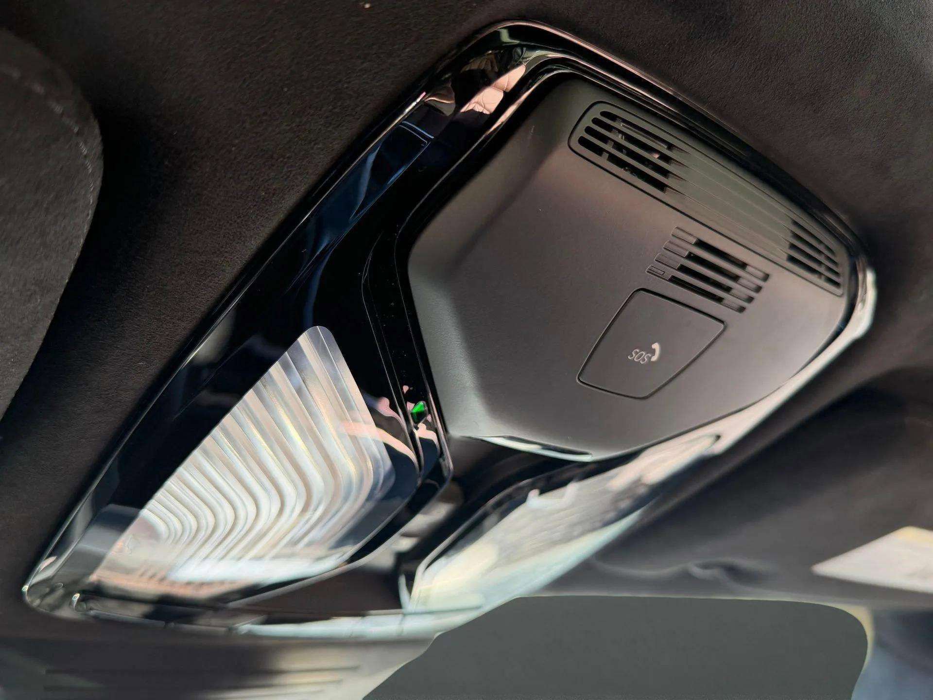 Used 2023 BMW X7 xDrive40i w/ Executive Package image 17