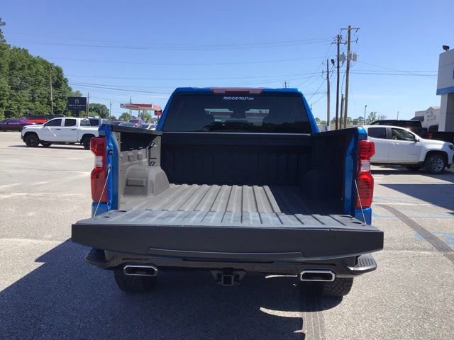 Used 2022 Chevrolet Silverado 1500 Custom Trail Boss AWD/4WD image 5