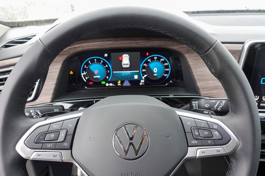 New 2026 Volkswagen Atlas SEL Premium R-Line image 18