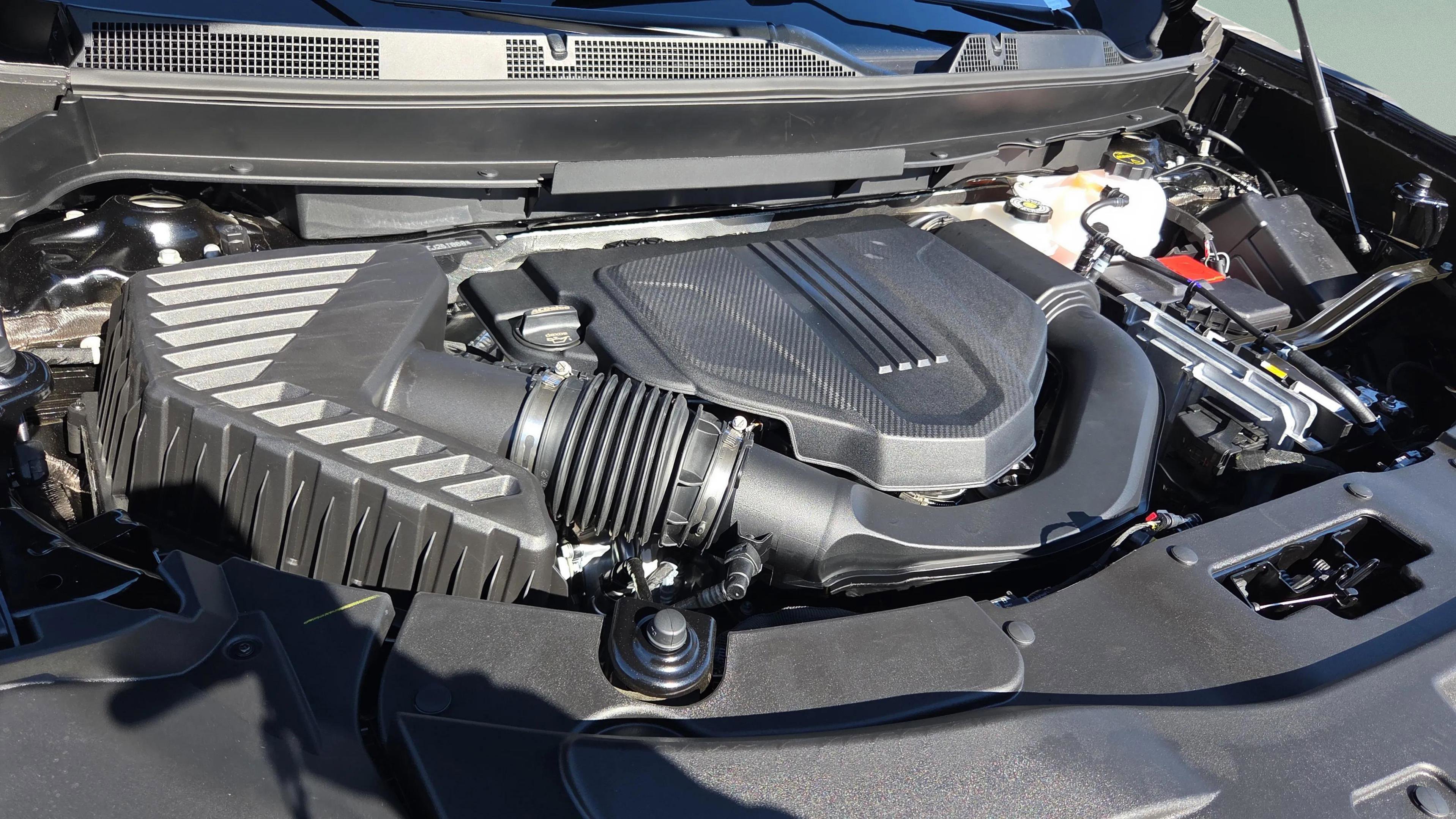 New 2026 GMC Acadia AT4 w/ Luxury Package AWD/4WD image 29