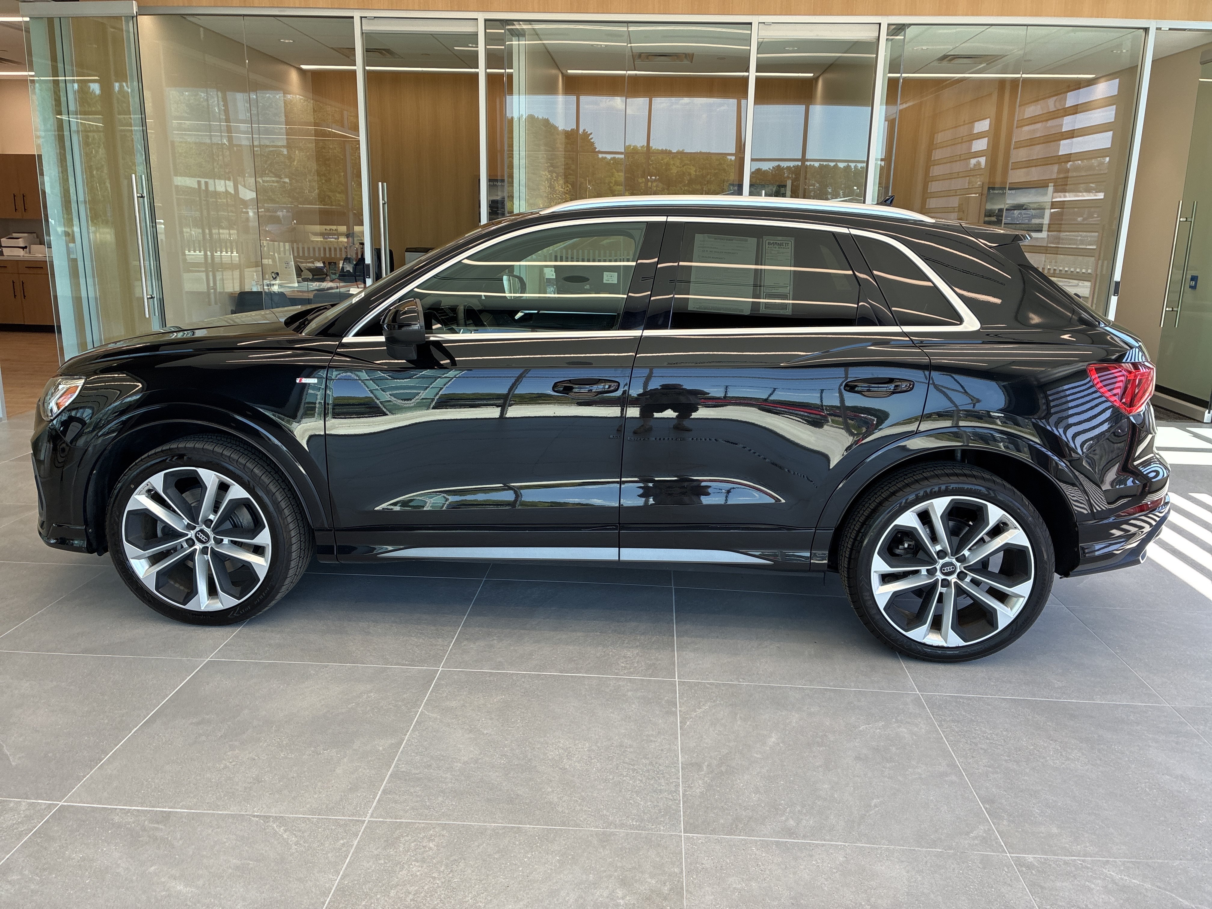 Used 2020 Audi Q3 2.0T Premium Plus AWD/4WD image 5