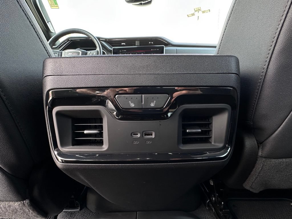 Used 2023 GMC Sierra 1500 AT4 w/ Technology Package AWD/4WD image 29