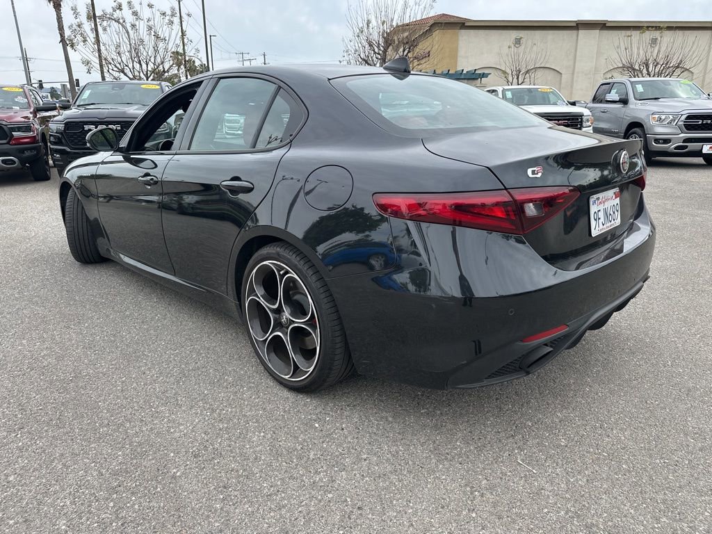 Used 2023 Alfa Romeo Giulia Veloce image 4