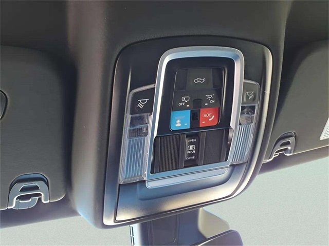 New 2026 RAM 1500 4x4 Crew Cab image 16