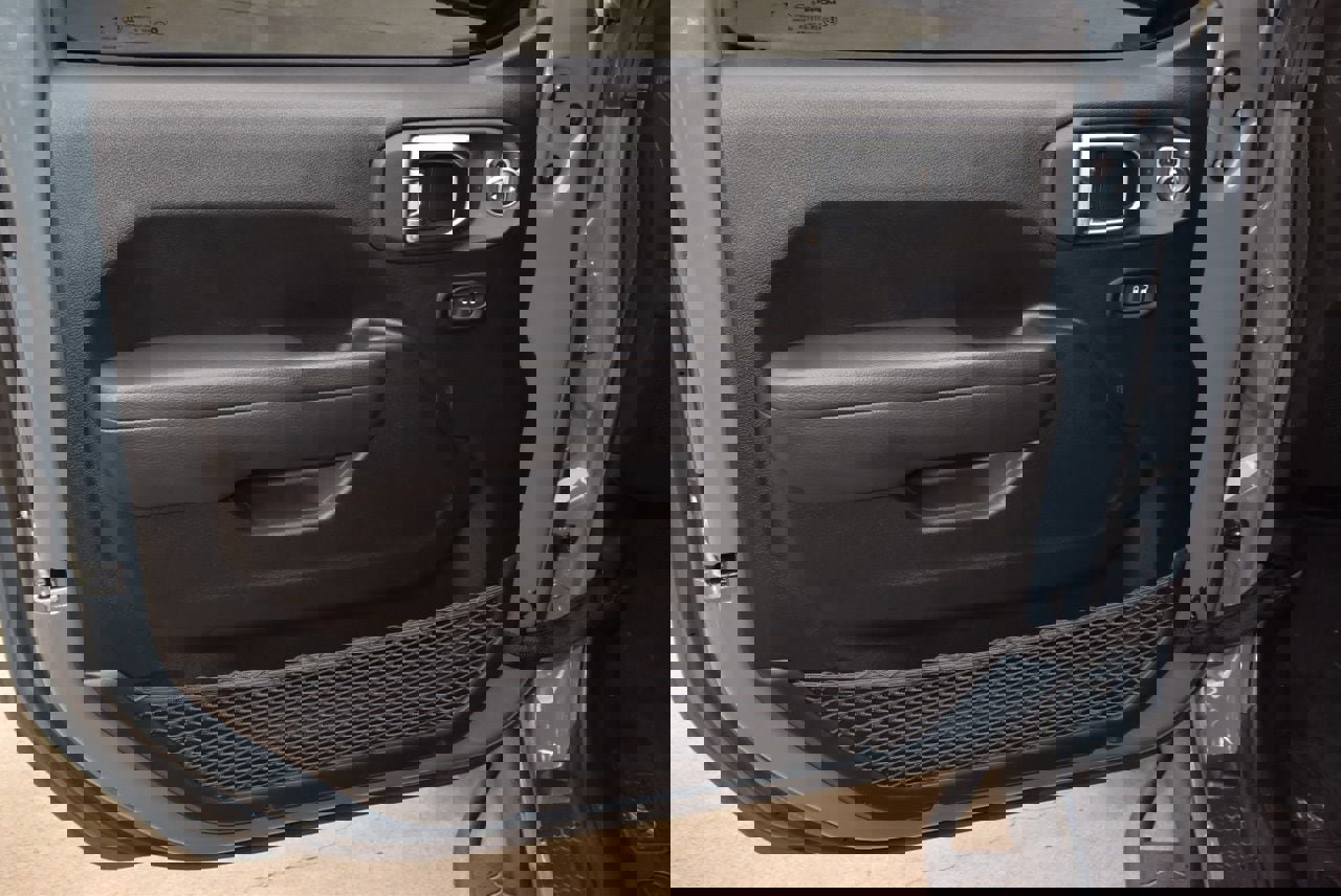 Used 2025 Jeep Gladiator Willys image 34