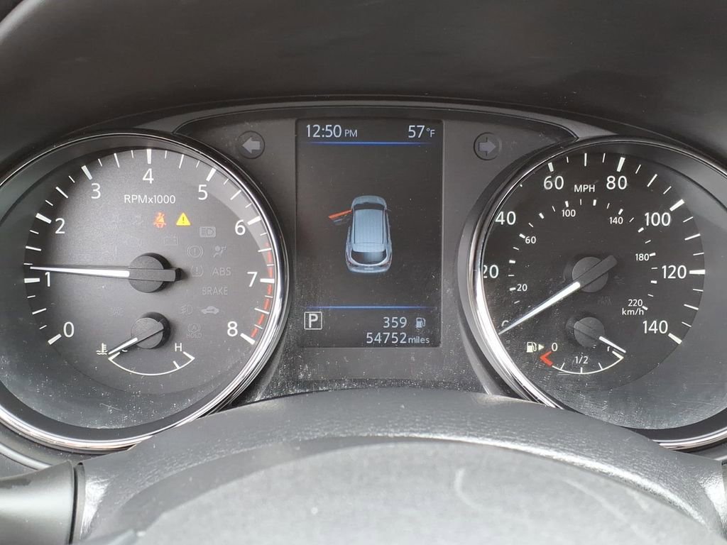 Used 2021 Nissan Rogue Sport SV AWD/4WD image 29