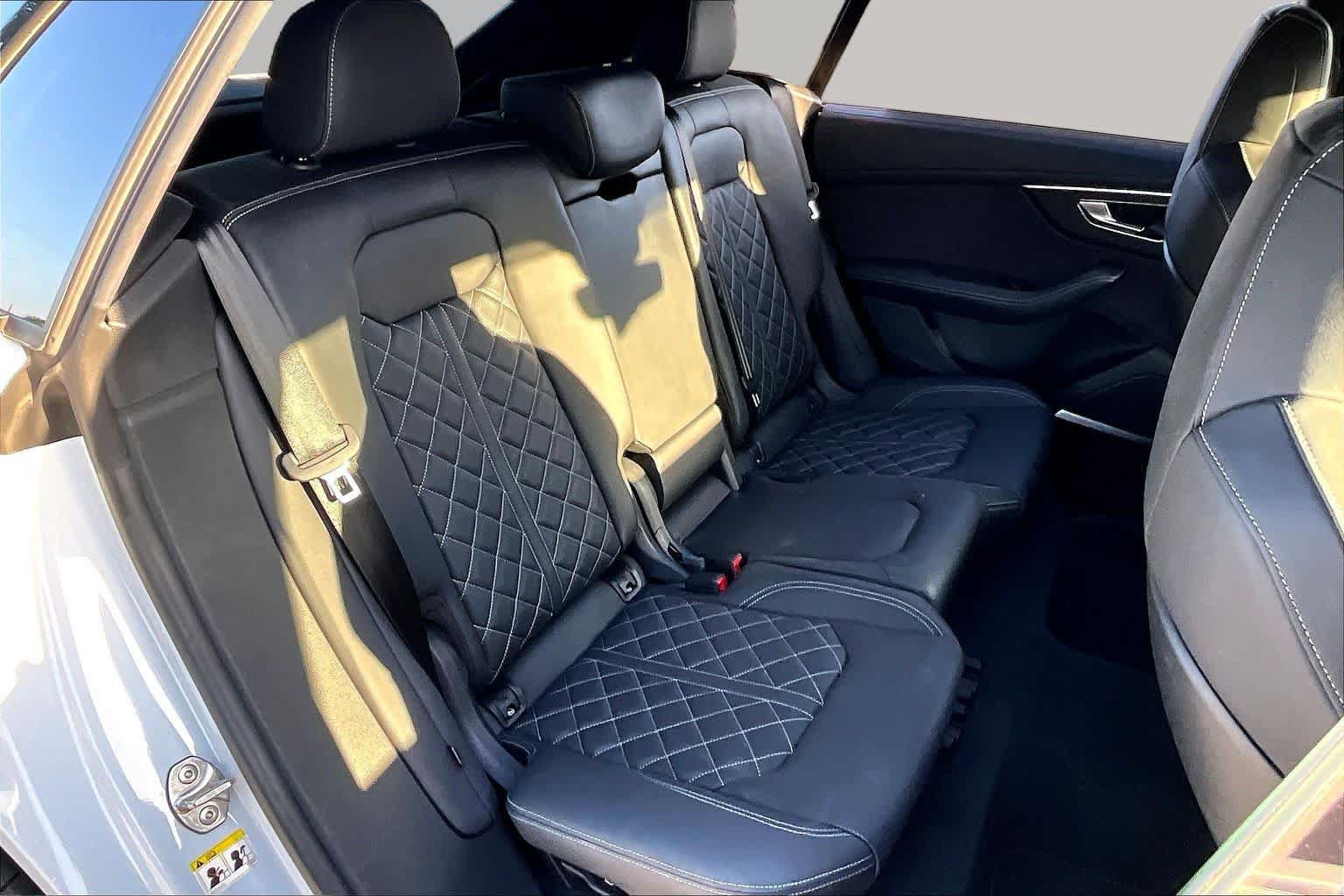 Used 2024 Audi SQ8 Prestige AWD/4WD image 18