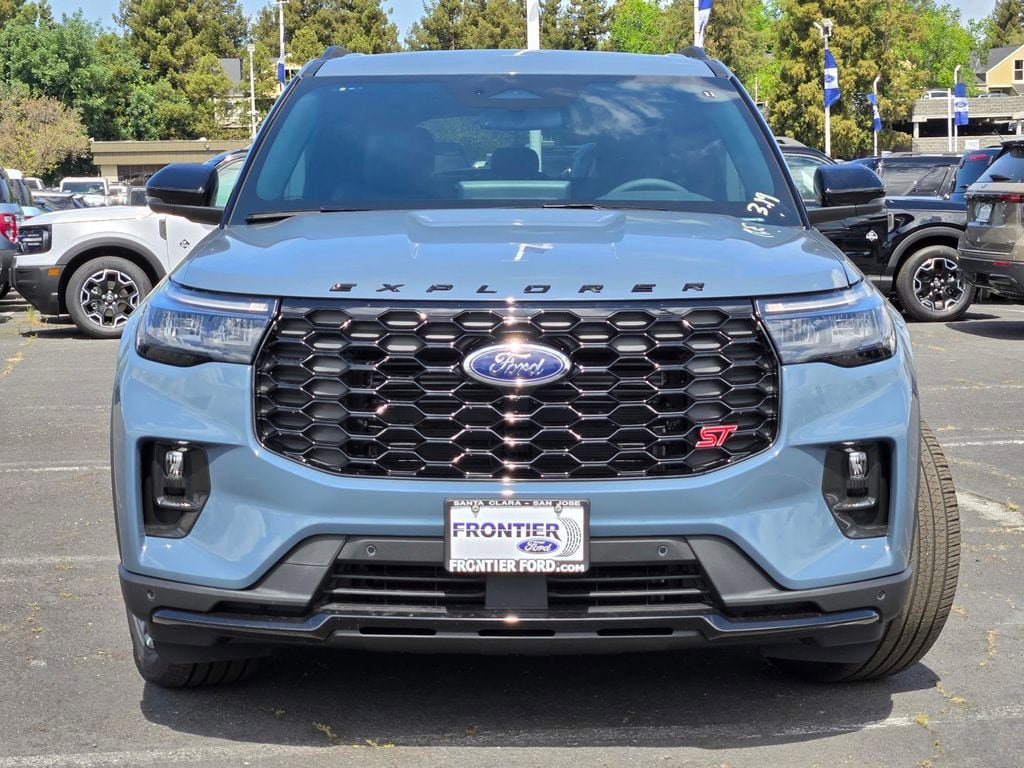 New 2026 Ford Explorer ST image 32