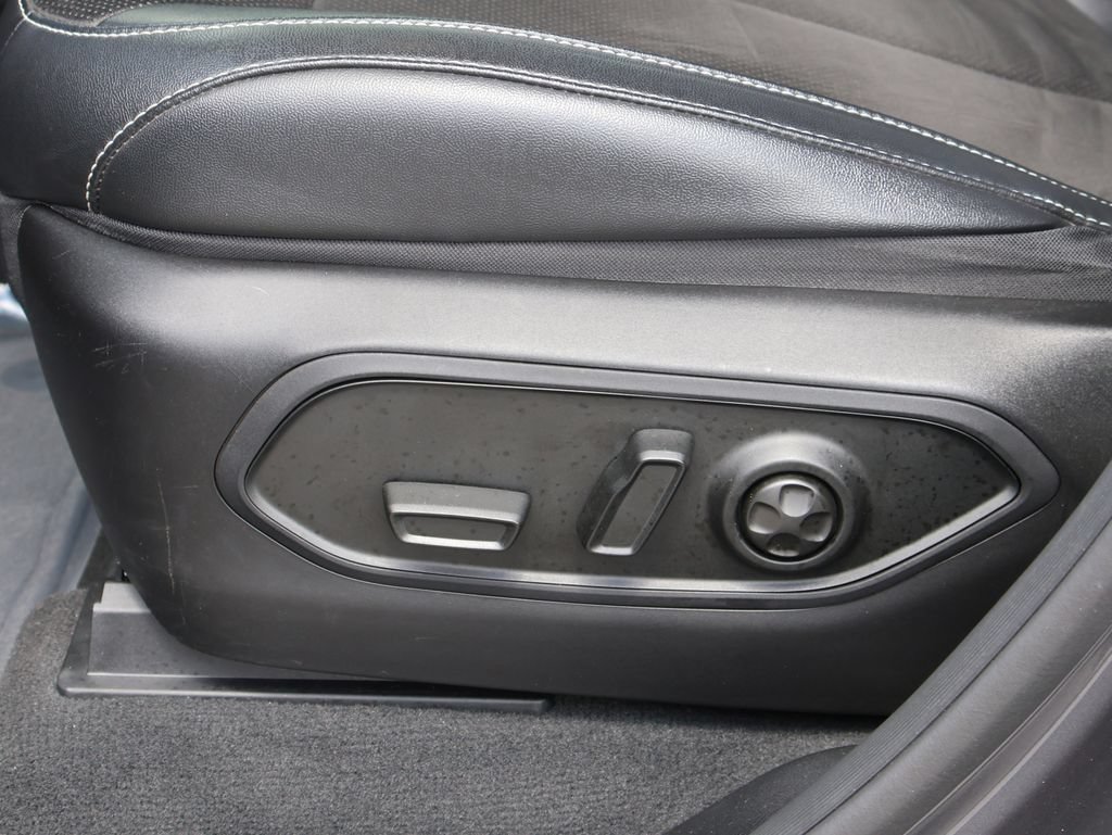 Used 2023 Jeep Grand Cherokee Altitude AWD/4WD image 24