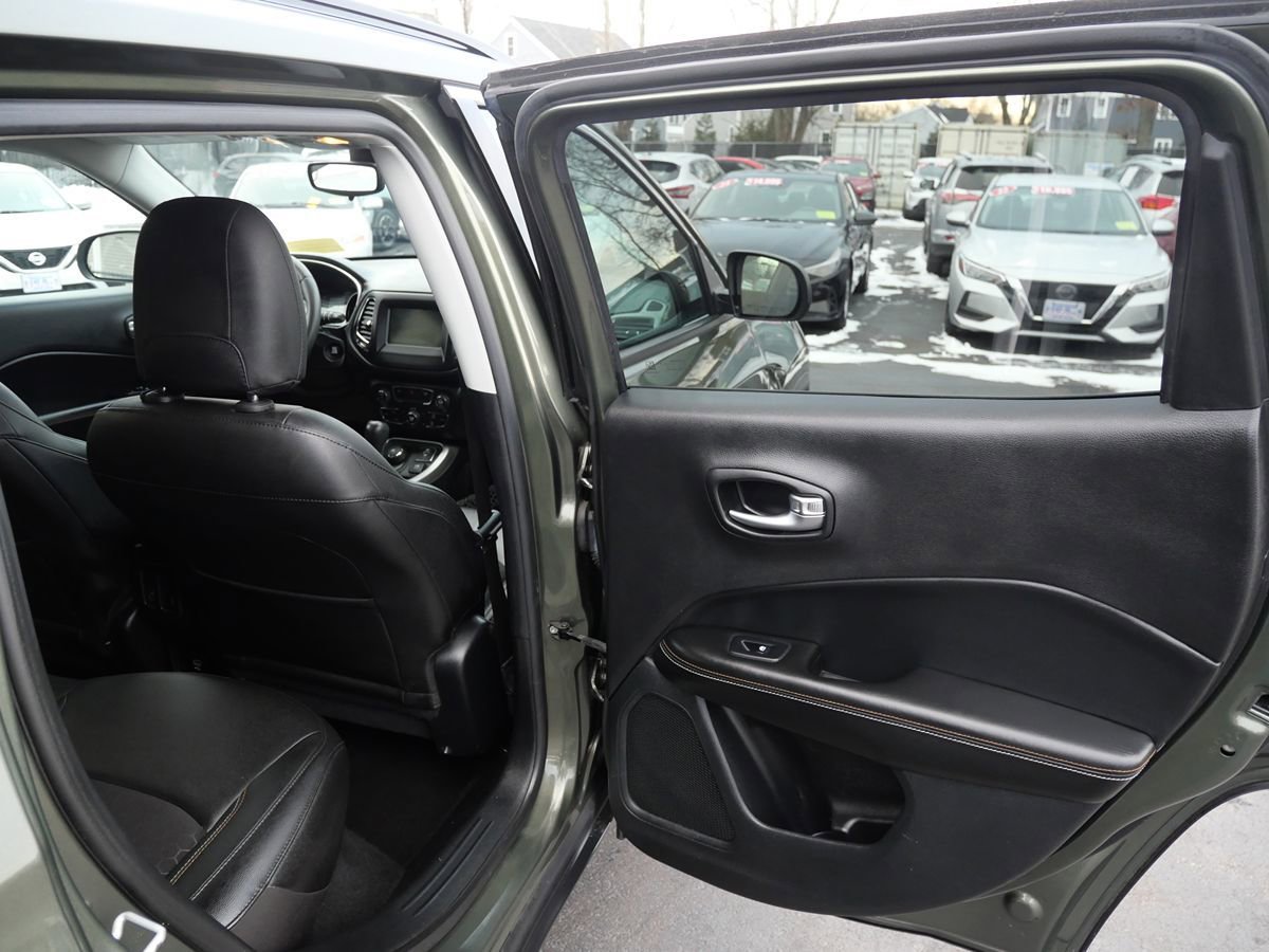Used 2021 Jeep Compass Latitude image 28