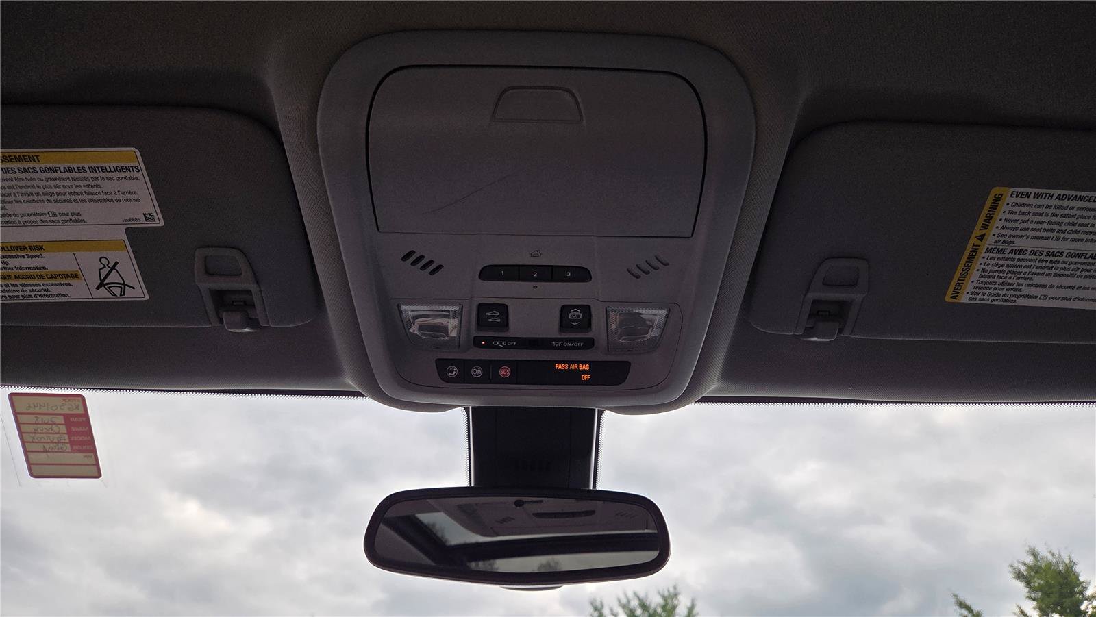 Used 2018 Chevrolet Equinox Premier AWD/4WD image 25
