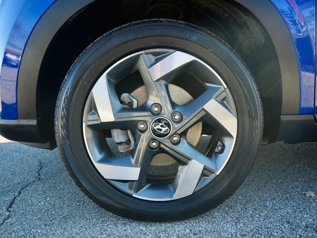 Used 2022 Hyundai Venue SEL w/ Cargo Package image 27