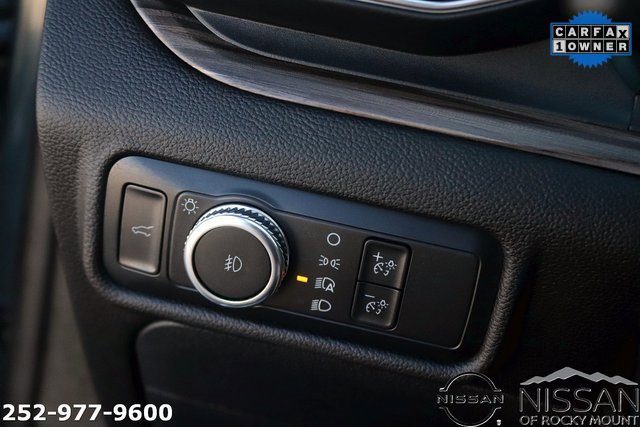 Used 2022 Ford Explorer Limited w/ Equipment Group 301A image 27