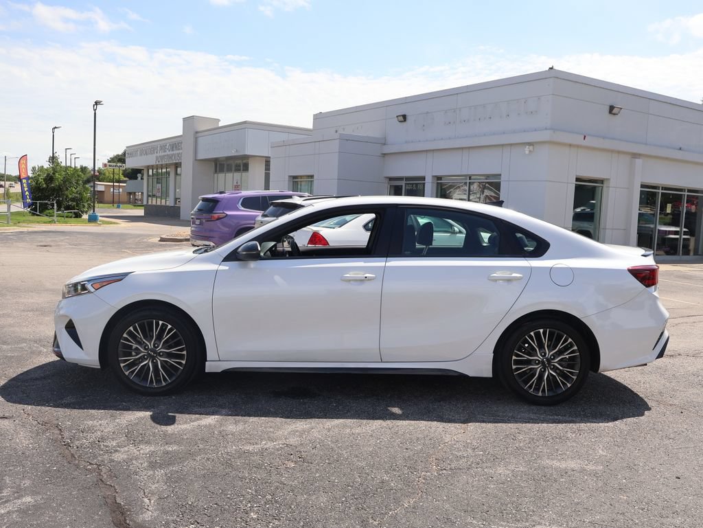 Certified 2024 Kia Forte GT-Line FWD image 4