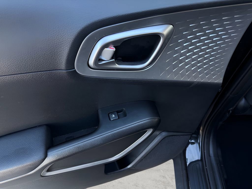 Used 2023 Kia Soul LX w/ Option Group 015 image 27
