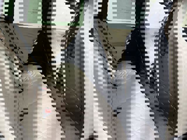 New 2022 BMW iX xDrive50 w/ Convenience Package image 29