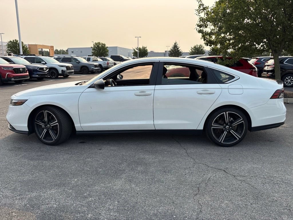 Used 2024 Honda Accord Sport image 7