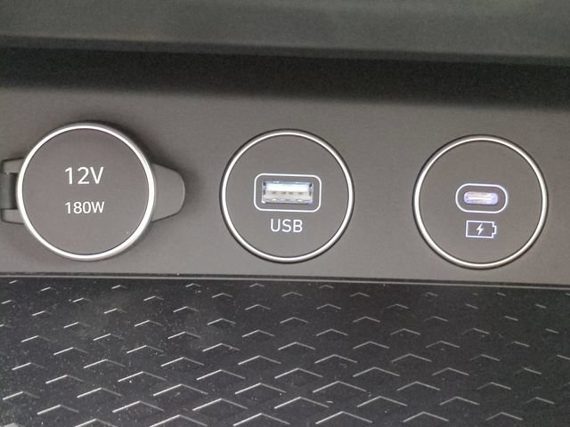 Certified 2026 Genesis G70 2.5T RWD image 27