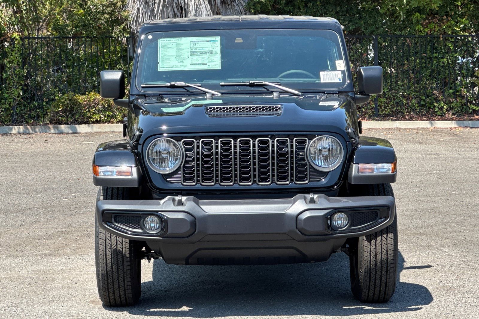 New 2025 Jeep Gladiator Sport AWD/4WD image 8