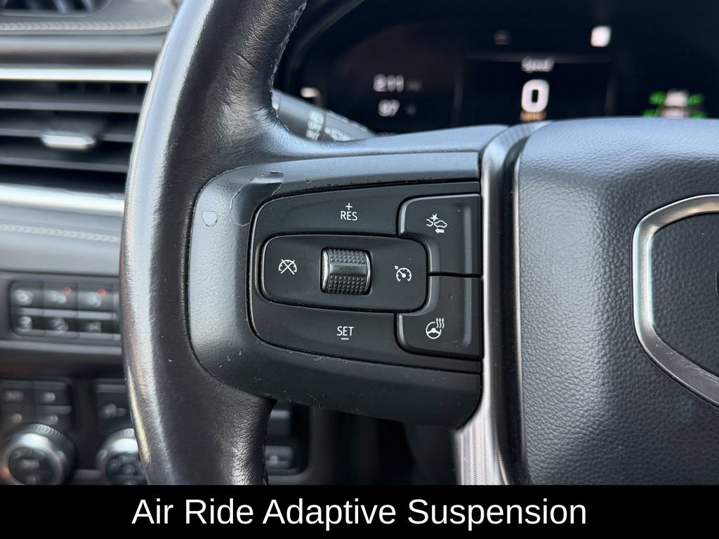 Used 2023 GMC Yukon XL Denali Ultimate AWD/4WD image 16
