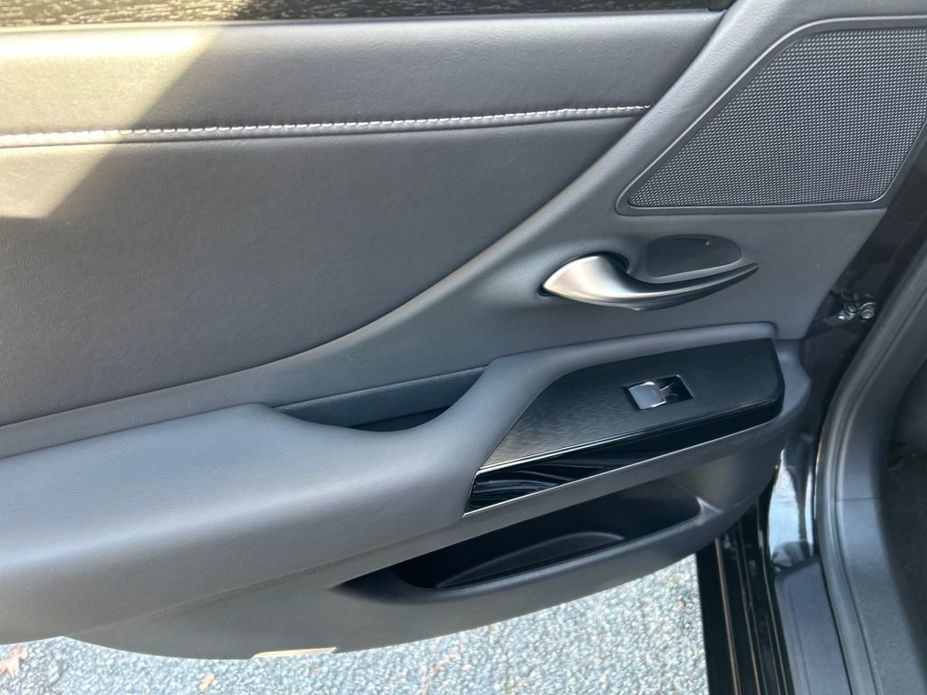 Used 2023 Lexus ES 300h w/ Premium Package image 22