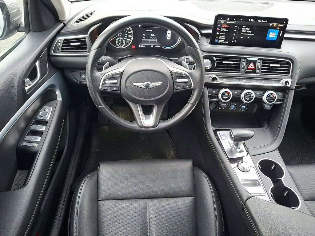 Used 2023 Genesis G70 2.0T image 12